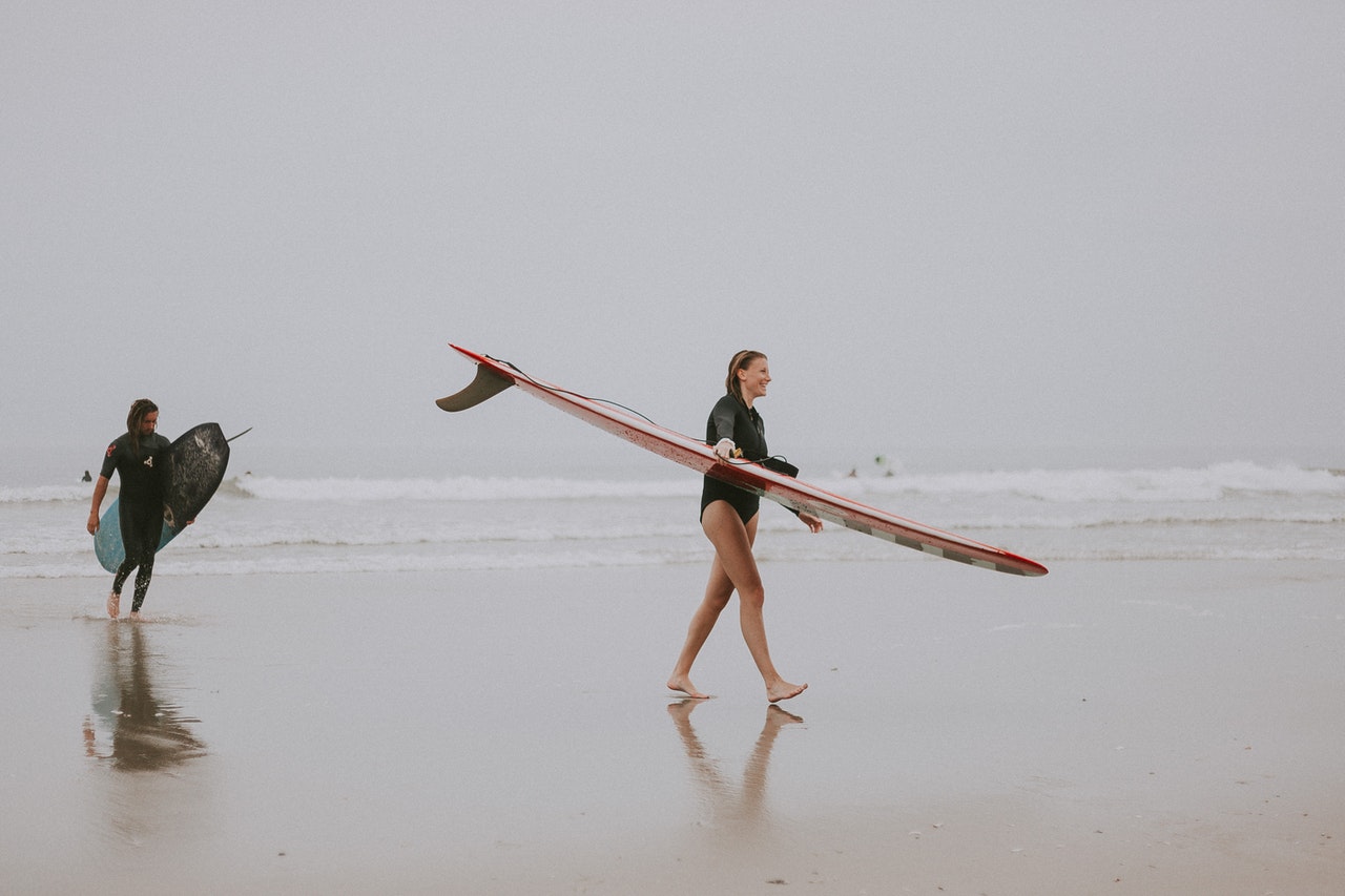 Como Trabalhar Da Praia (Foto de Ava Motive no Pexels)